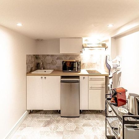 Le Petit Platiere - Renovated Apartment - Terreaux Лион Экстерьер фото