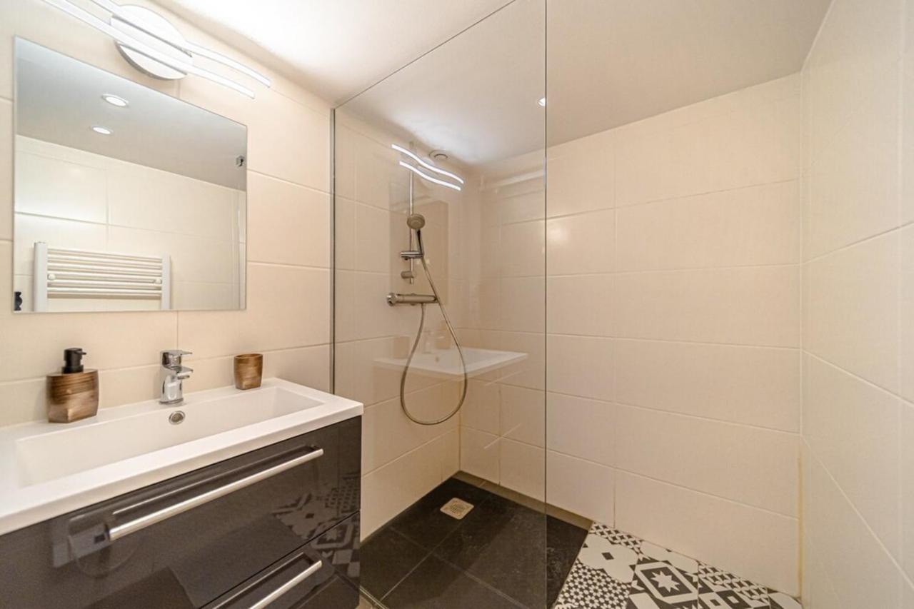 Le Petit Platiere - Renovated Apartment - Terreaux Лион Экстерьер фото